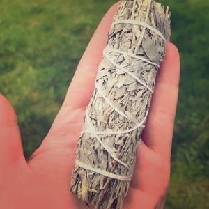 Smudges White, Blue Sage, Dragons Blood & more